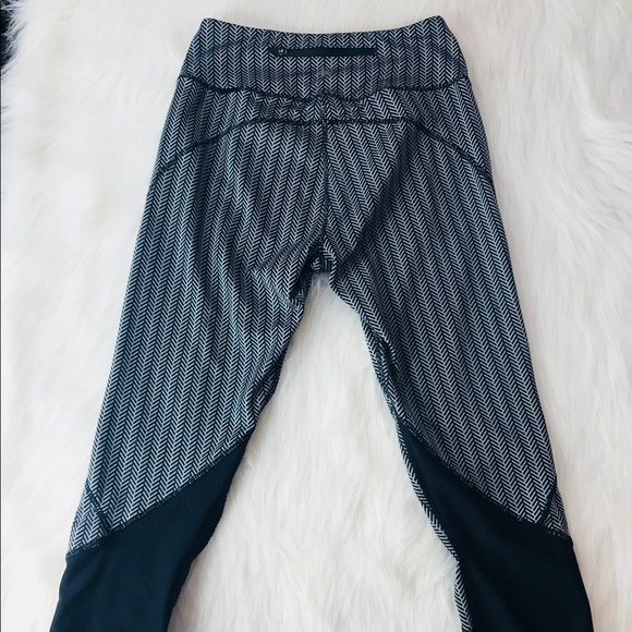 Kyodan Printed Yoga Pants - Picture 2 of 4